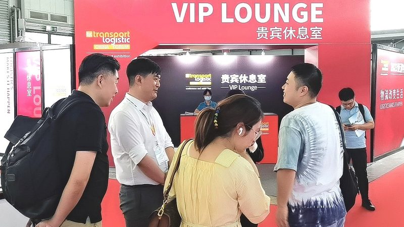 刀刮布喷绘：揭秘其独特优势与适用场景